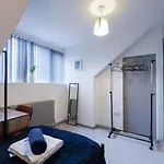 Apartment Cosy 3br Sleeps 7,pets Okfree Parking *