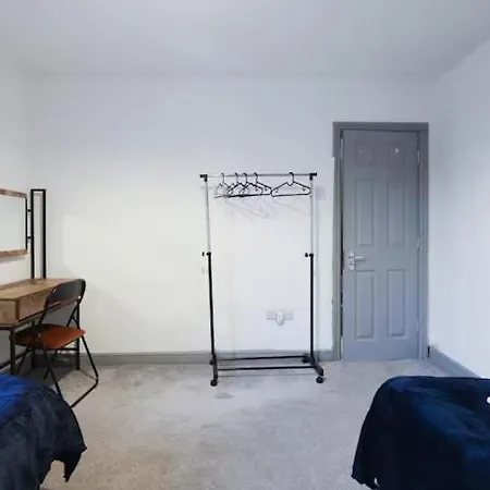 Apartment Bright 3br Sleeps 7 Free Parking Leeds (West Yorkshire)