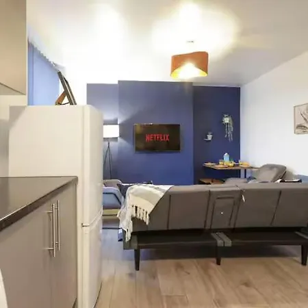 Pet-friendly 3br Home, Sleeps 7, 1 Mile From Centre Apartment Leeds (West Yorkshire)