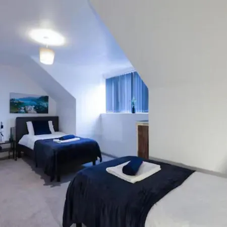 Elegant 3br Retreat Sleeps 7,free Parking * Leeds (West Yorkshire)